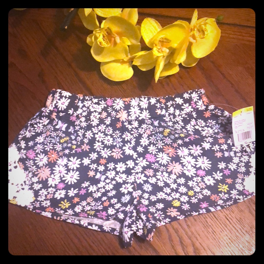 Girls shorts